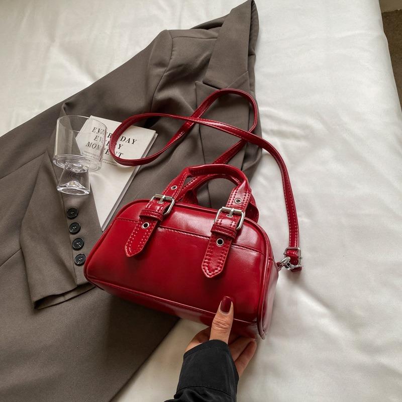 Bag Womens Messenger Bag Portable Premium Feeling Oil Wax Surface Shoulder Bag Simple And Retro