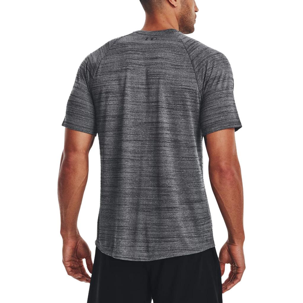Under Armour T Shirts Men's Black Crew Neck Moderate Straight Fit 1377843-001