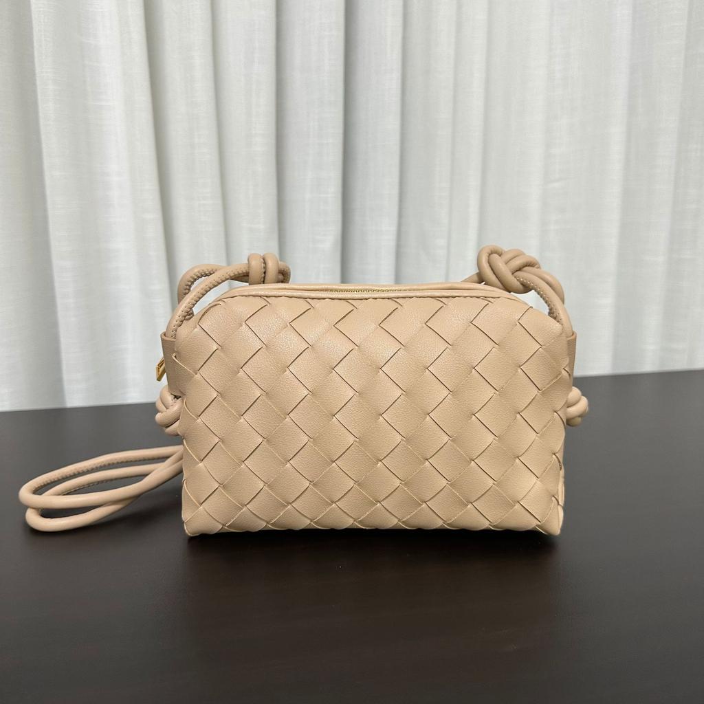Genuine Leather Handwoven Bag Women's 2024 Versatile Small Square Bag Women's Mini Mobile Phone Bag Casual Cowhide Shoulder Messenger Bag