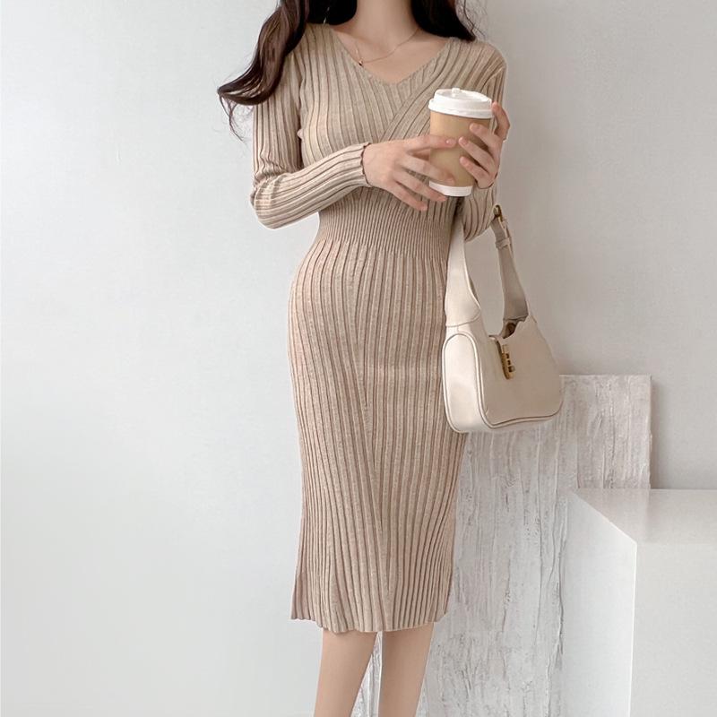 Early Autumn and Winter Retro V-neck Waist Design Slim Slimming Hip Skirt Long-sleeved Knitted Dress Women