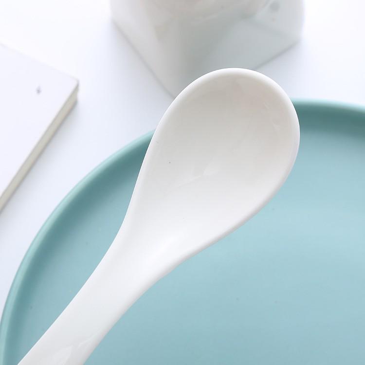 

Набор плавающих акварельных ручек 12 цветов: Стираемые детские фломастеры для рисования и маркеры для белой доски