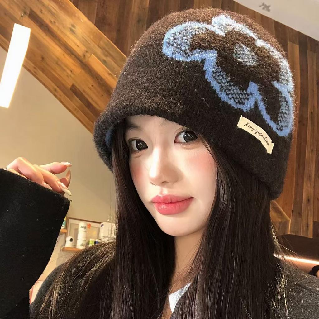 Korean Floral Knit Beanie for Women Winter Warm Face-Slimming Hat