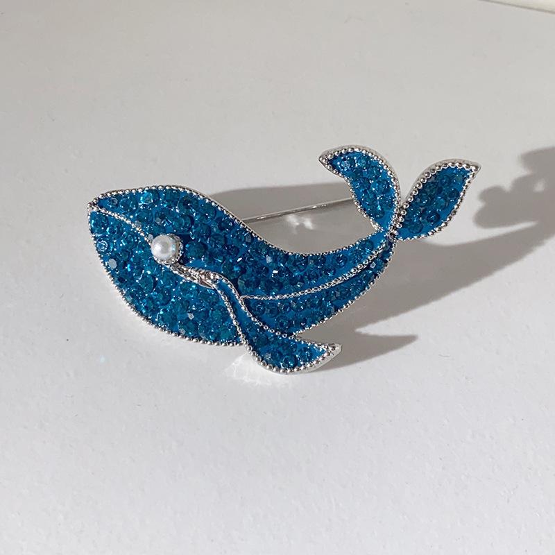 Bo Xin Yun Luxury Crystal Blue Whale Brooch - Exquisite Unisex Coat Accessory