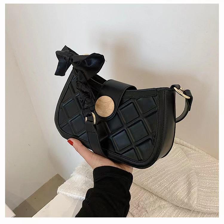 

Французская сумка женская летняя свежая и модная сумка подмышку женская сумка высокого класса сумка-мессенджер через плечо чёрный