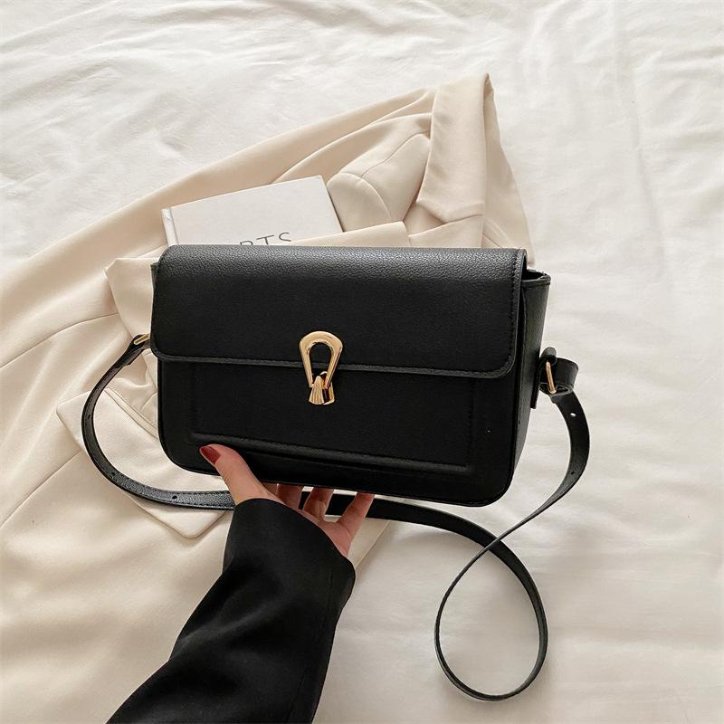 

Retro New Light Luxury Commuter Underarm Bag Niche Lock Handbag Fashion Trend One Shoulder Crossbody