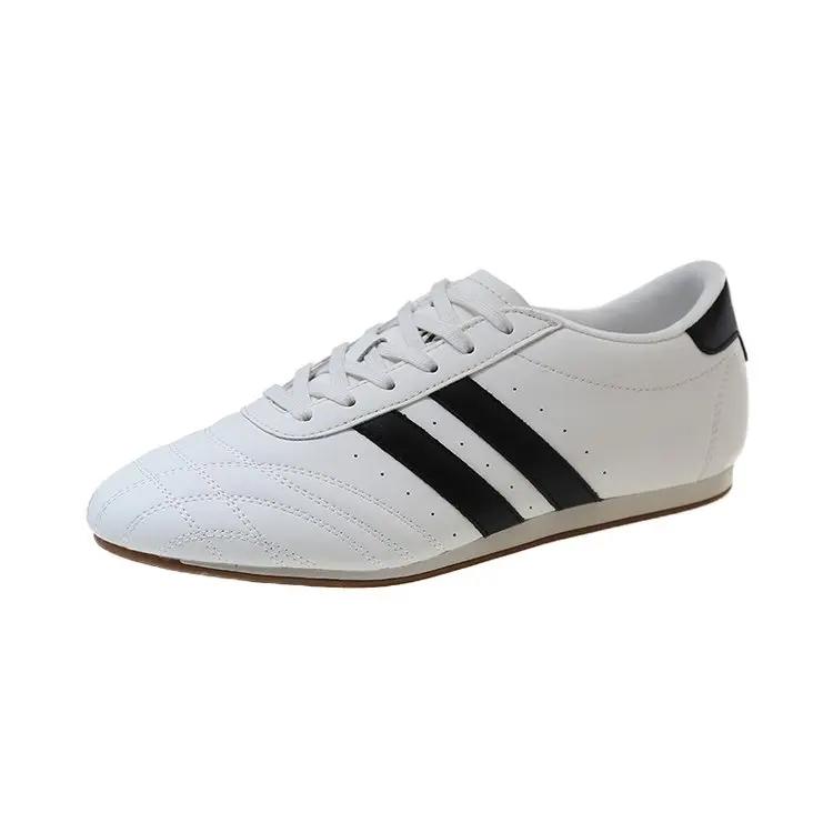 New Women Retro Casual Low Top Running Sneakers Anti-slip Wear-resistant Shoes Outdoor Fashion Lace Up Sneakers Zapatos De Mujer