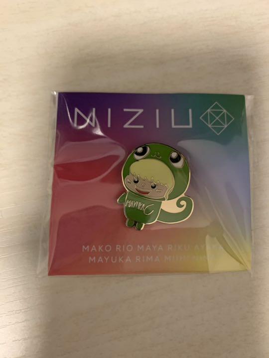 

[USED] NiziU Mayu Chameleon Badge