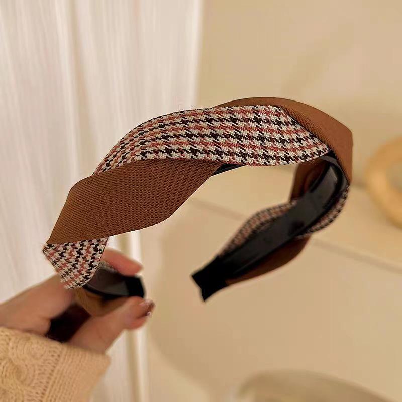 

2023 Новый женский коричневый витой ободок-шпилька - стильный универсальный аксессуар для волос