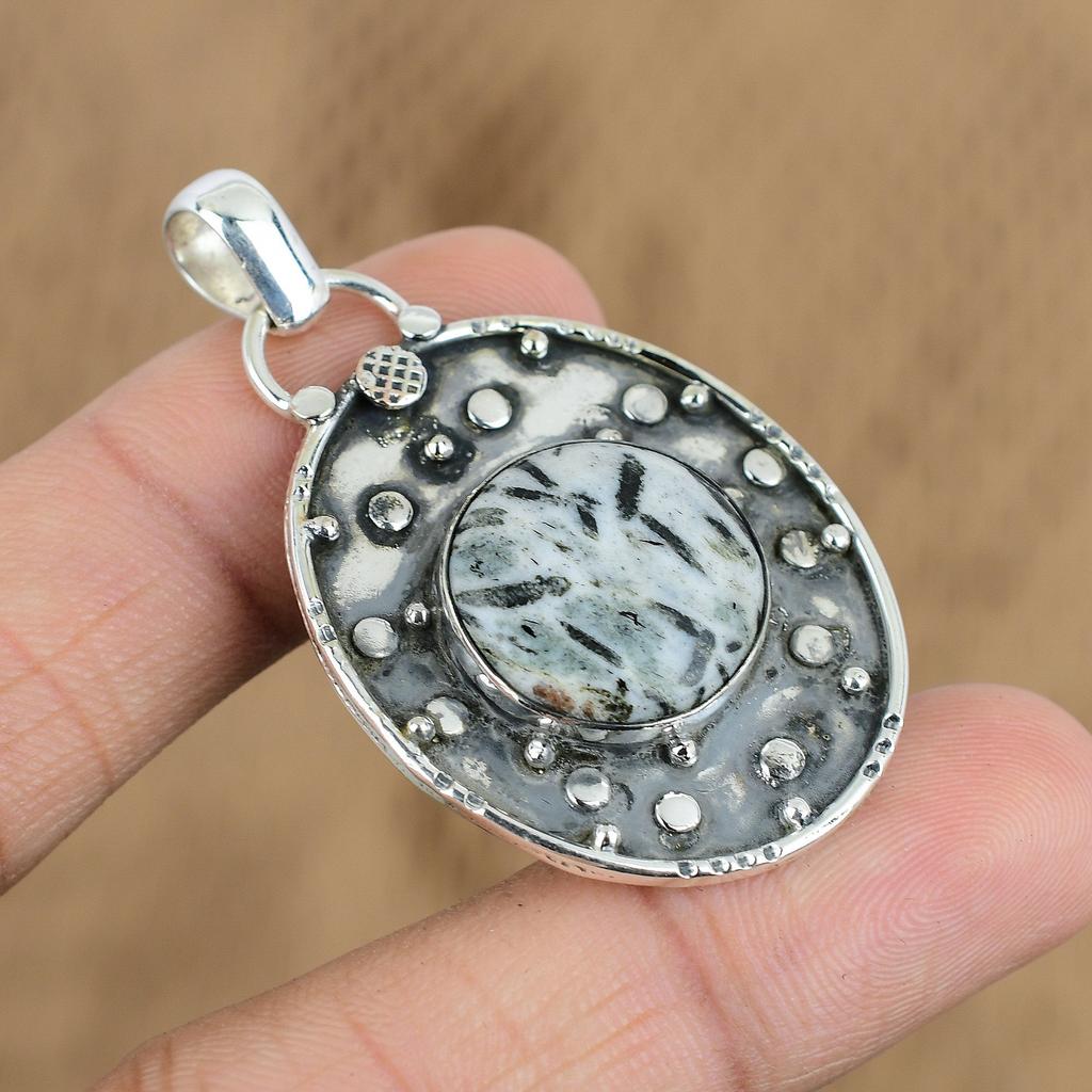Gift For Women Jewelry Pendant 925 Sterling Silver Natural Hornblende Gemstone