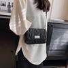 Chain Bag Women's New Fashion Small Square Bag Versatile Messenger Bag