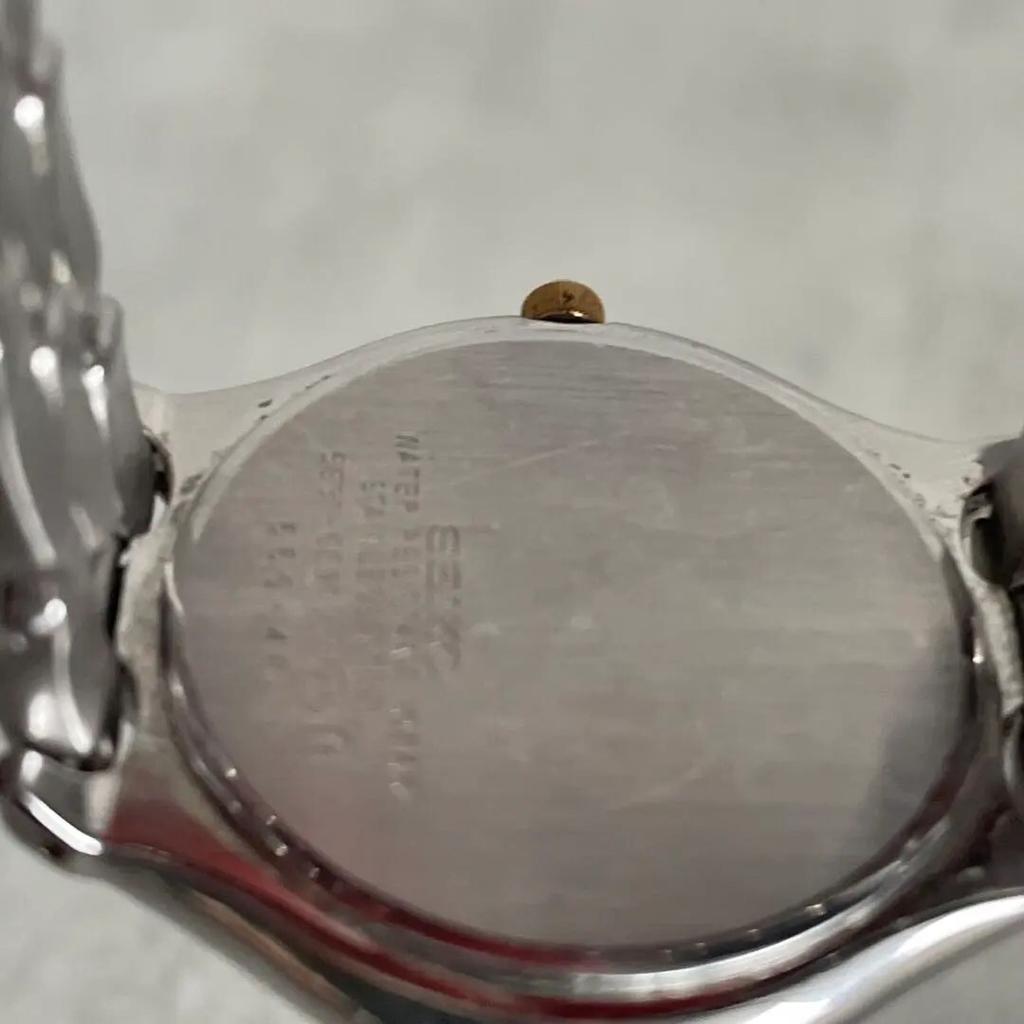SEIKO Dolce Wristwatch with gold hands and gold men's bar