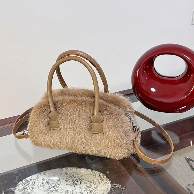 Super Hot Plush Bag Women Simple Atmosphere Commuting Handbag Niche Texture Fluffy Boston верблюд