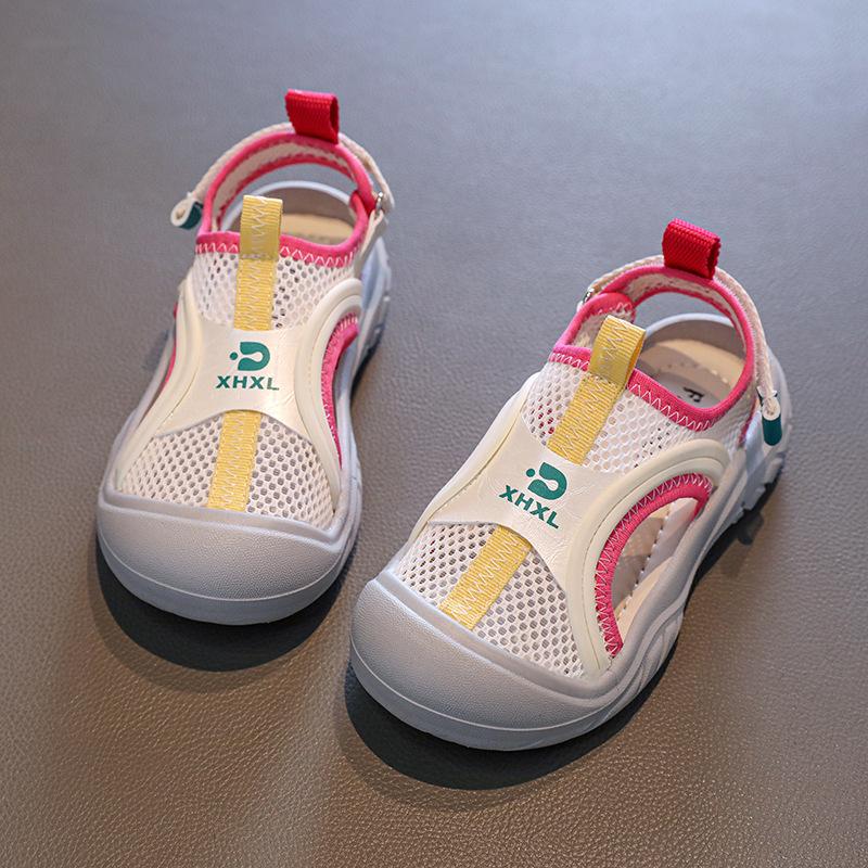 

Girls Sandals with Head Covering, Sports Mesh Shoes, New Style Sports Frames Shoes, Beach Shoes 23 розы красного