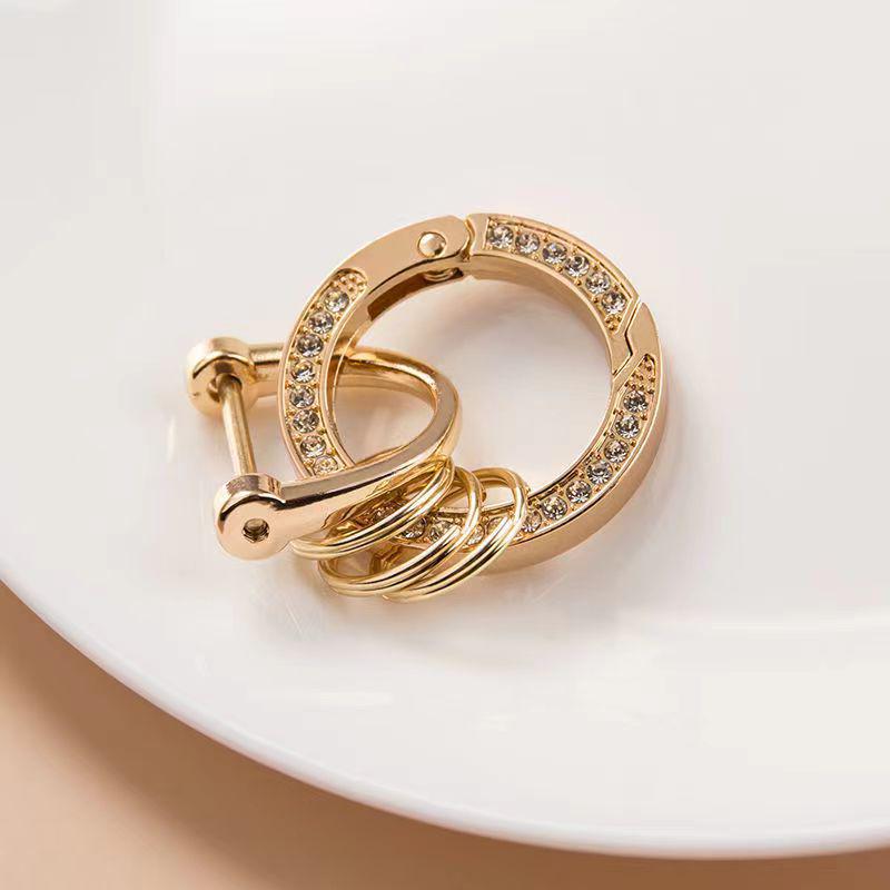 

Пряжка для ключей машины с бриллиантами - Персонализированный DIY модный аксессуар для мужчин и женщин, сумок и ключей. Includes Screwdriver