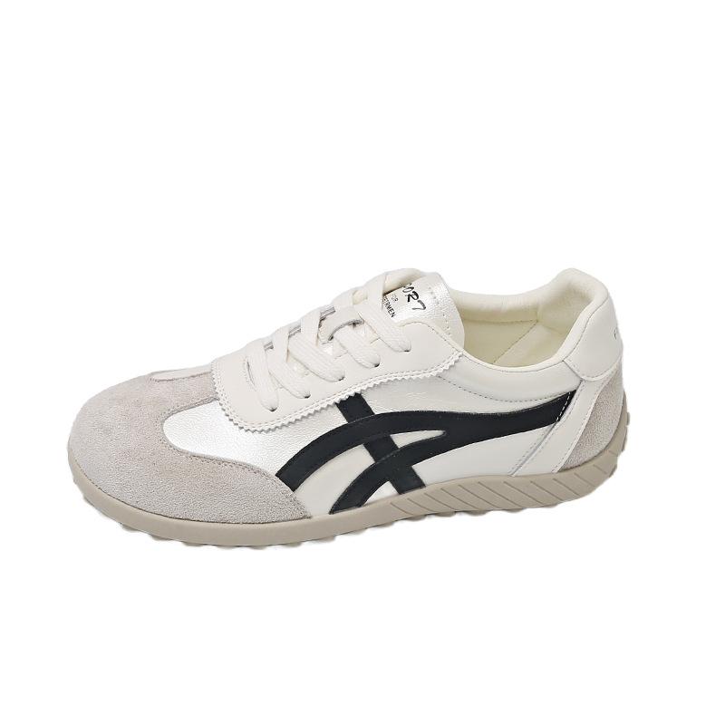 Flat bottom versatile German training shoes women's 2025 new autumn explosion Forrest Gump shoes non-slip heightening sports and leisure board shoes