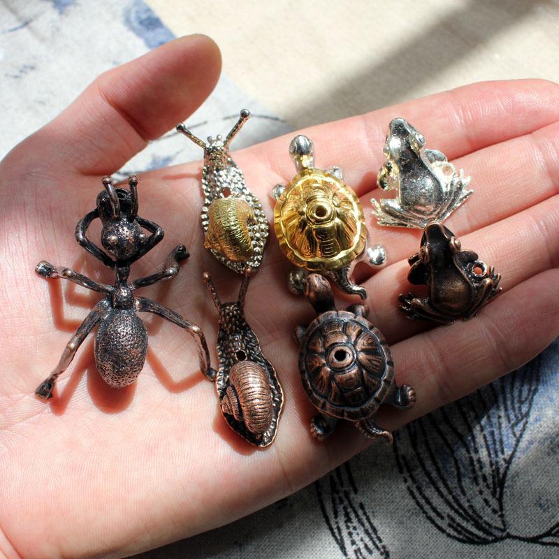 Creative Metal Animal Incense Burner Small Alloying Ant Turtle Frog Snail Stick Incense Holder Home Decoration Teahouse Ornament