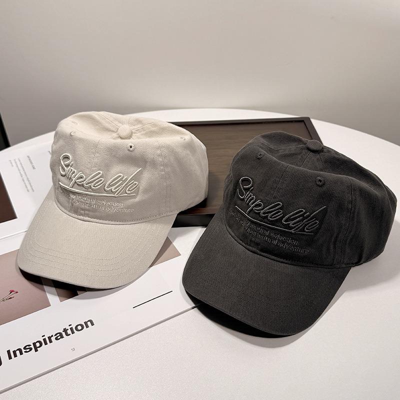 Retro three-dimensional letter embroidered baseball cap for women, street versatile, showing face, small soft top, blue cap for men