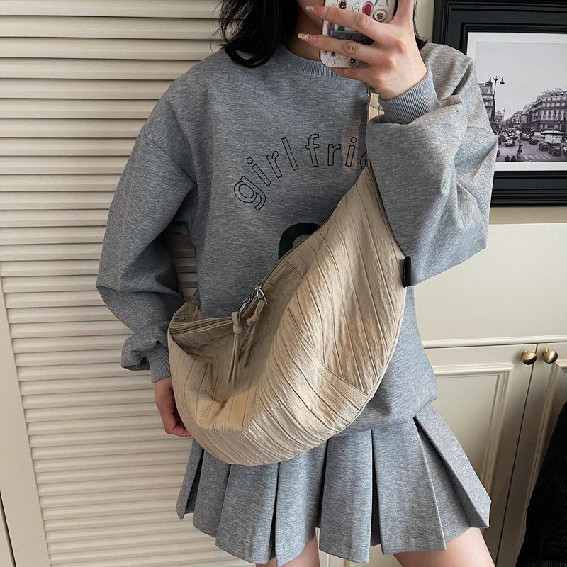 2025 New Summer Bag Ladies Lazy Style Casual Versatile Dumpling Bag Large Capacity Red Shoulder Messenger Bag