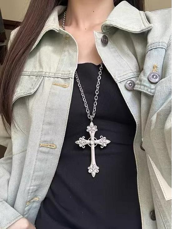 Korean Designer Silver Large Engraved Cross Pendant Necklace
