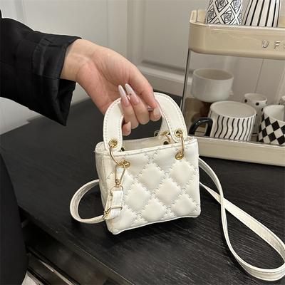 Nowa moda diamentowa torba na ramię damska prosta dojazdowa wykwintna przenośna torba Księżnej Diany elegancka torba listonoszka