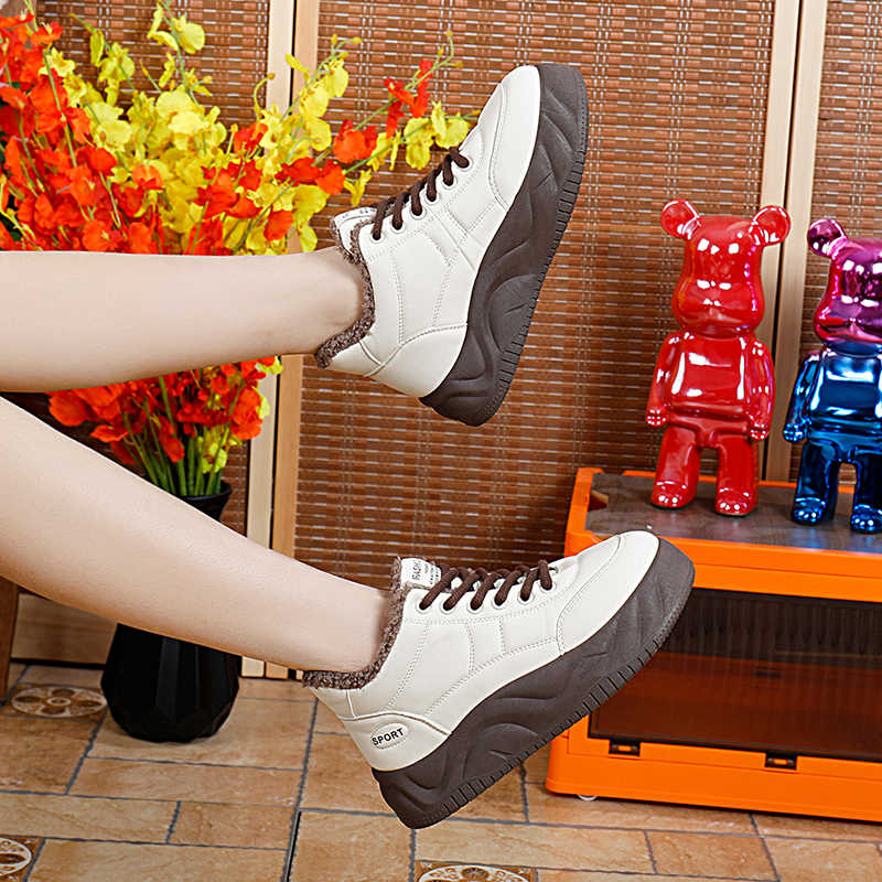 Fashion Thick Heeled Round Tip Womens Black Ladies Sneakers Vulcanize Big Size Flat Sports Shoes Sneakers New Fast Pro Vintage