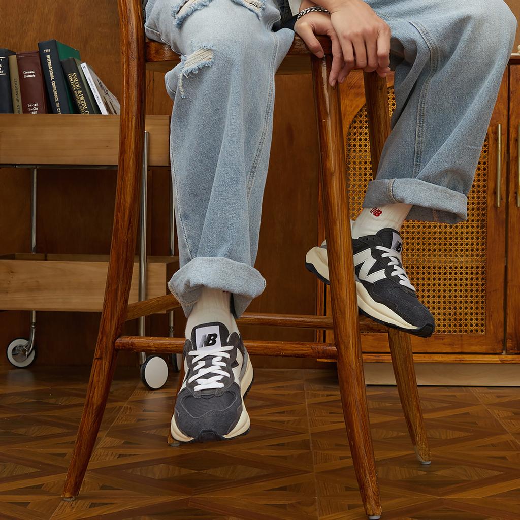 New Balance 57/40 'Magnet Sea Salt' Sneakers M5740VL1