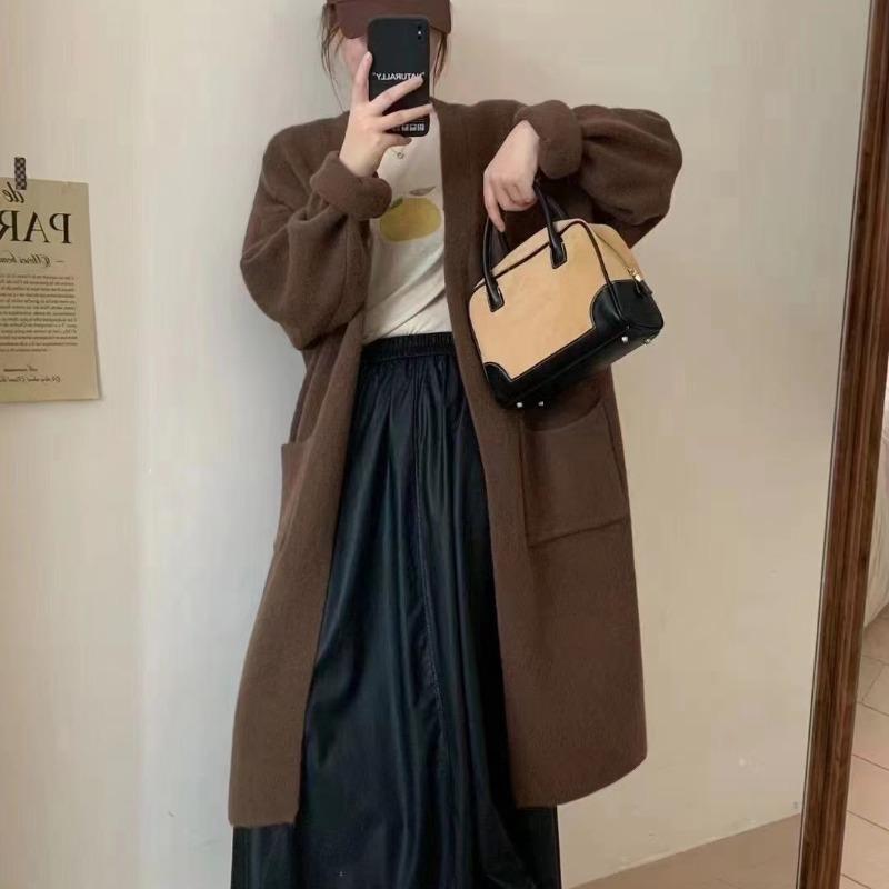 Long sweater jacket women's autumn and winter new fashion casual solid color loose lazy wind thickened knitted cardigan