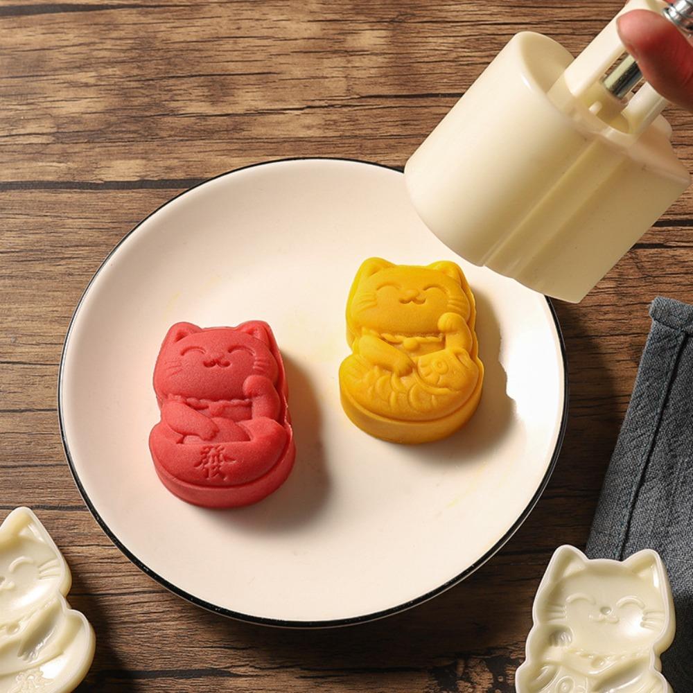 2pcs/set Plastic Lucky Cat Shape Mooncake Mold Hand-Press Embossed Stamp Cookie Mold DIY 3D Pastry Mold Mid-Autumn Festivals