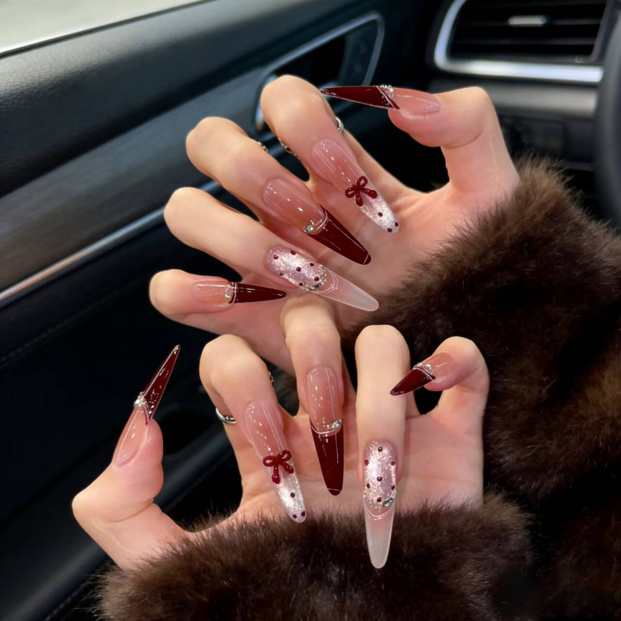 

Wear nail red New Year s model cat eye long thin dog nail patch fake nail finished product Bagged xs