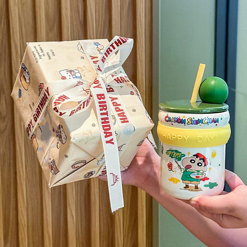 Crayon Xiaoxin Keramiktasse mit Deckel Kinder Strohbecher Niedliche Cartoon Studenten Wassertasse Geburtstagsgeschenkbox