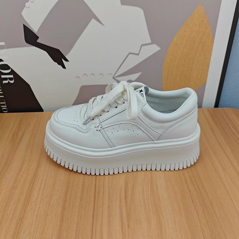 Leather Thick-soled Small Man Increases Height and Makes Old Little White Shoes for Women's 2025 New Versatile, Lightweight and Not Tiring Casual Bo
