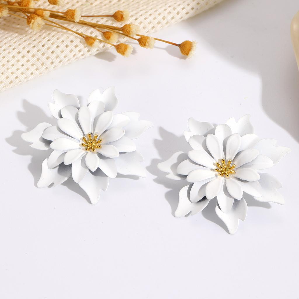 Fashion and Fresh Candy Color Spray Paint Stud Earrings Temperament Versatile Vacation Style Three-layer Flower Earrings Gold Stamen Earrings