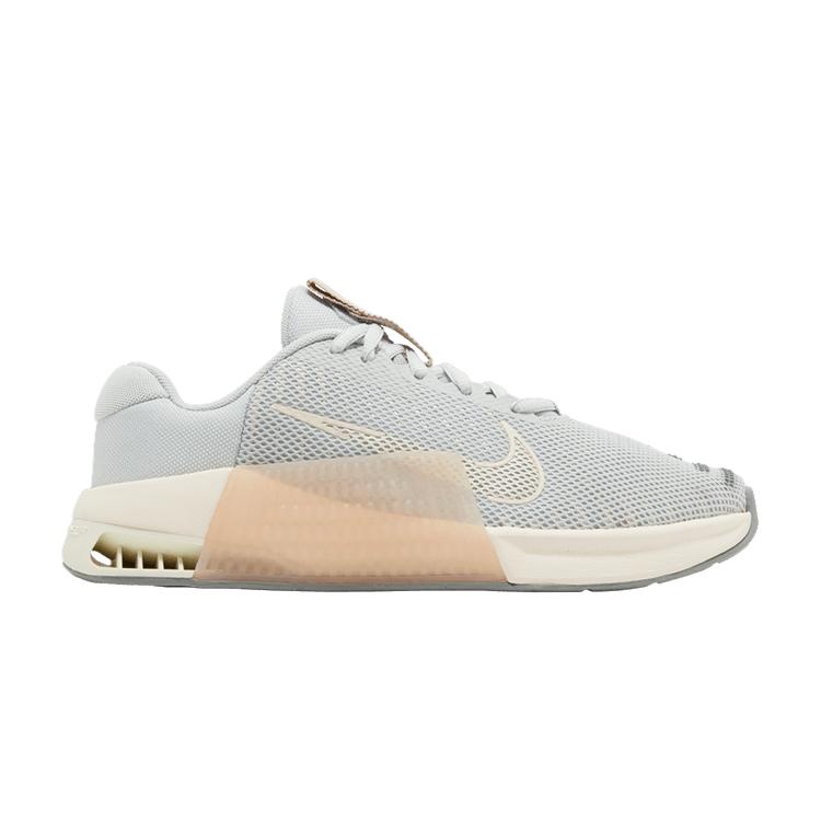 Nike Wmns Metcon 9 Mica Green Guava Ice 36
