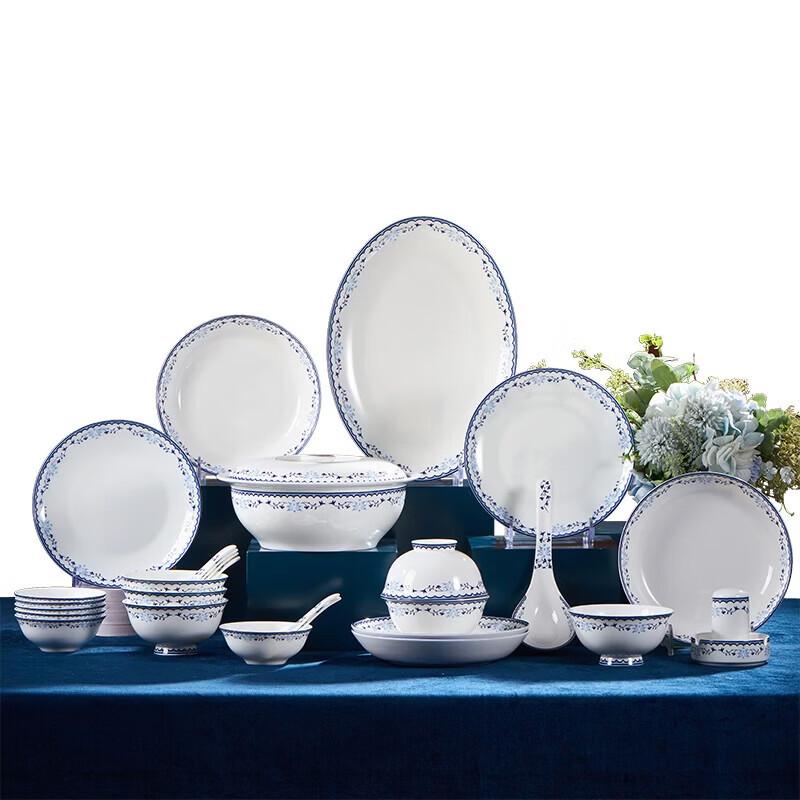 

Northern Scenery Blue and White Dinnerware Set