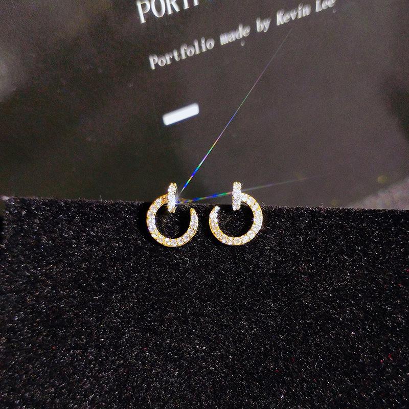 New Exquisite Women's Nail Earrings Creative Irregular Earrings Small  copper Needle Stud Earrings Temperament Earrings