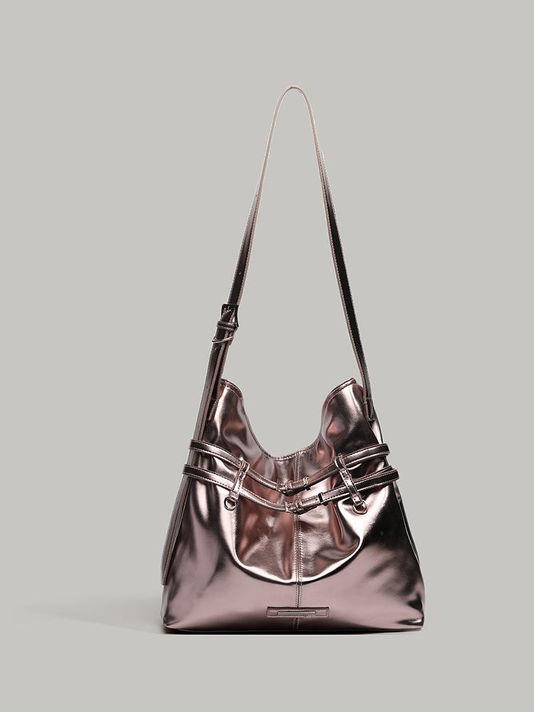 

Korean trendy large-capacity bucket tote bag 2025 new niche double belt shoulder bag commuter bag for women