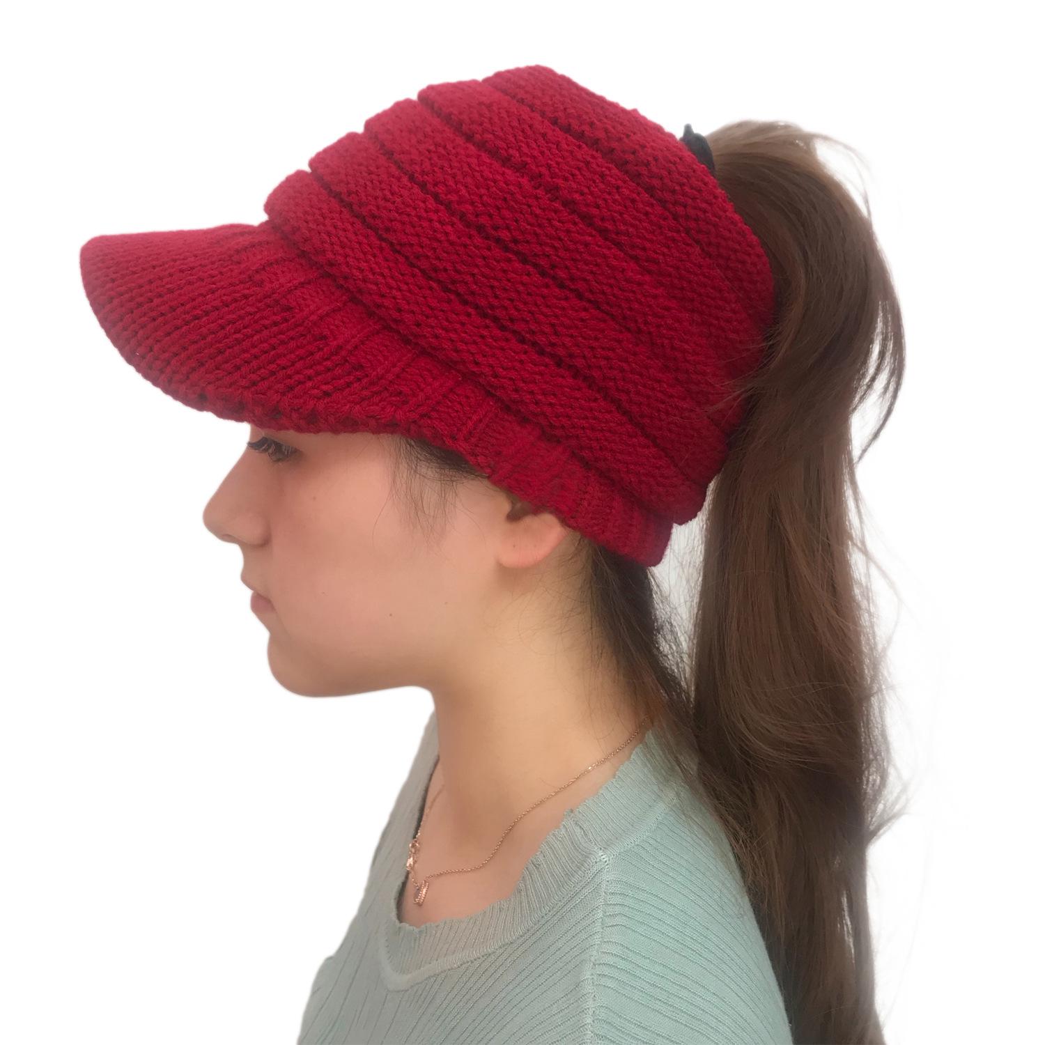 

Popular, knitted ponytail hat without CC labeling duck tongue brim красный