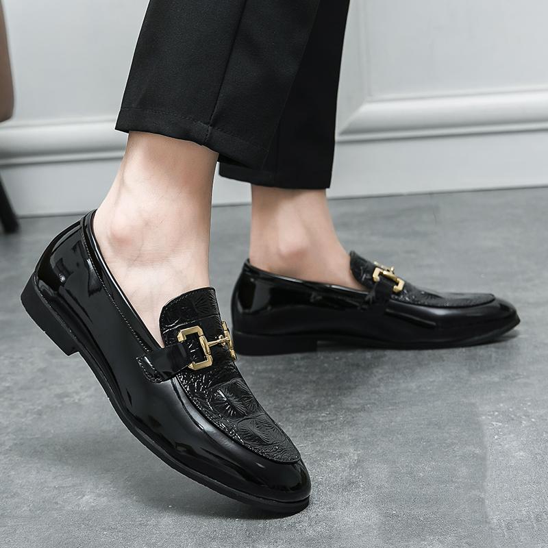 Britain Retro Men Pointed Crocodile Pattern Flats Oxford Leather Shoes Casual Loafers Formal Dress Footwear Zapatos Hombre