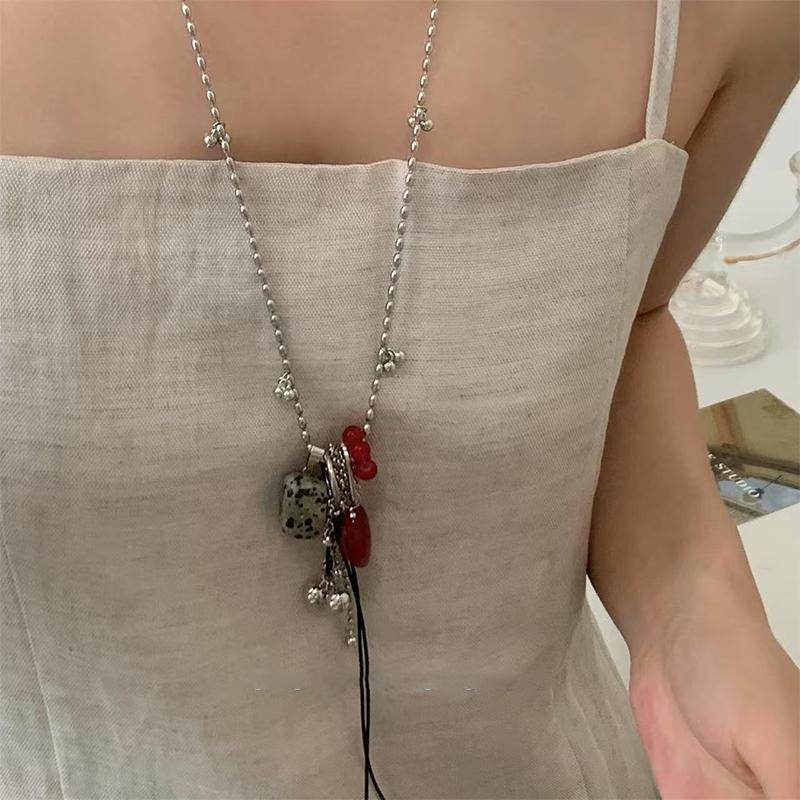 

Colorful Heart Tassel Pendant Necklace For Women Girls Spotted Geometric Pendant Long Chain Neck Accessories as the picture