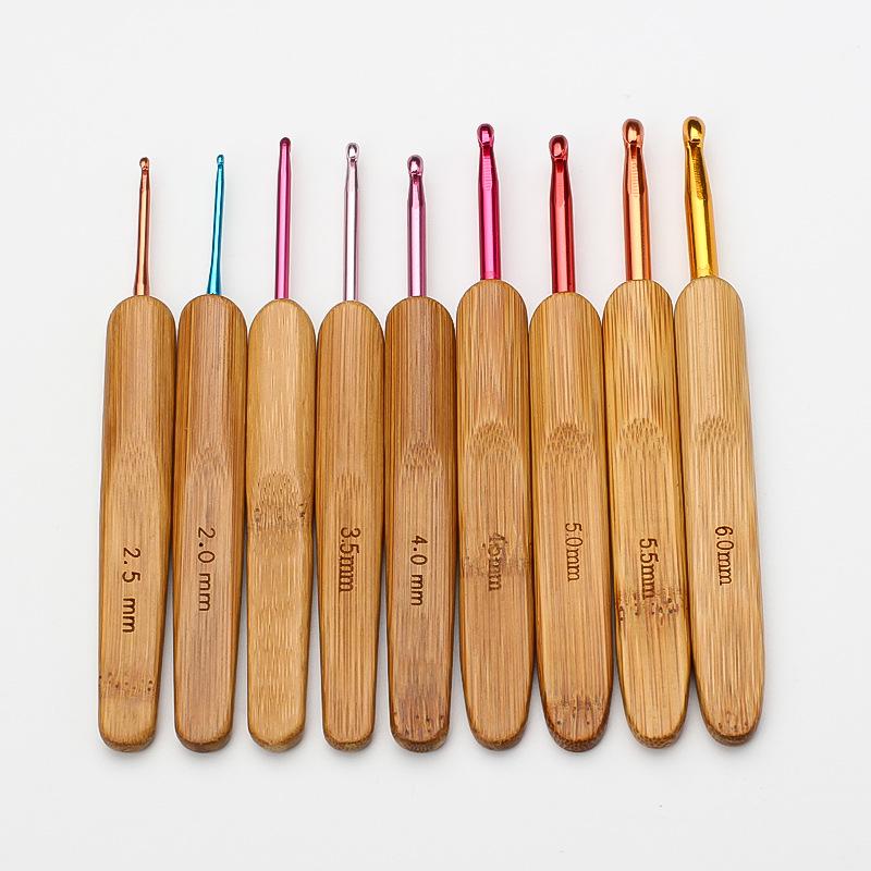 Carbonized Bamboo Handle Crochet Hook for DIY Knitting and Sweaters - Rounded Head