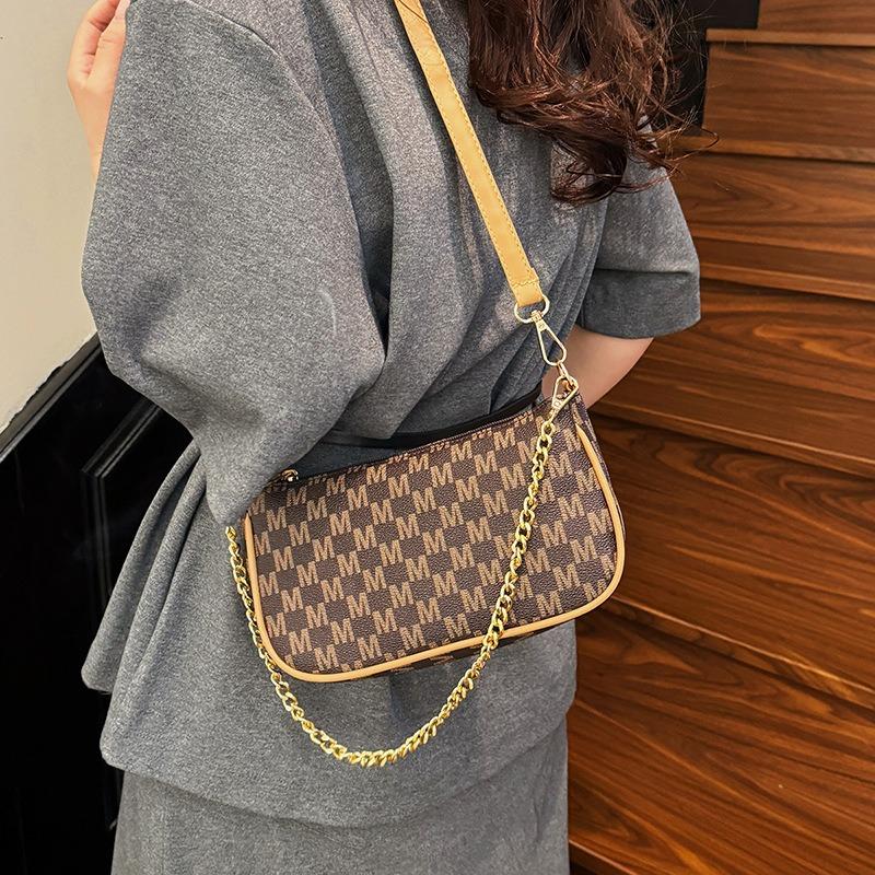 Retro New Women's Shoulder Armpit Bag Trendy Casual Versatile Commuter High Sense Messenger Bag Women