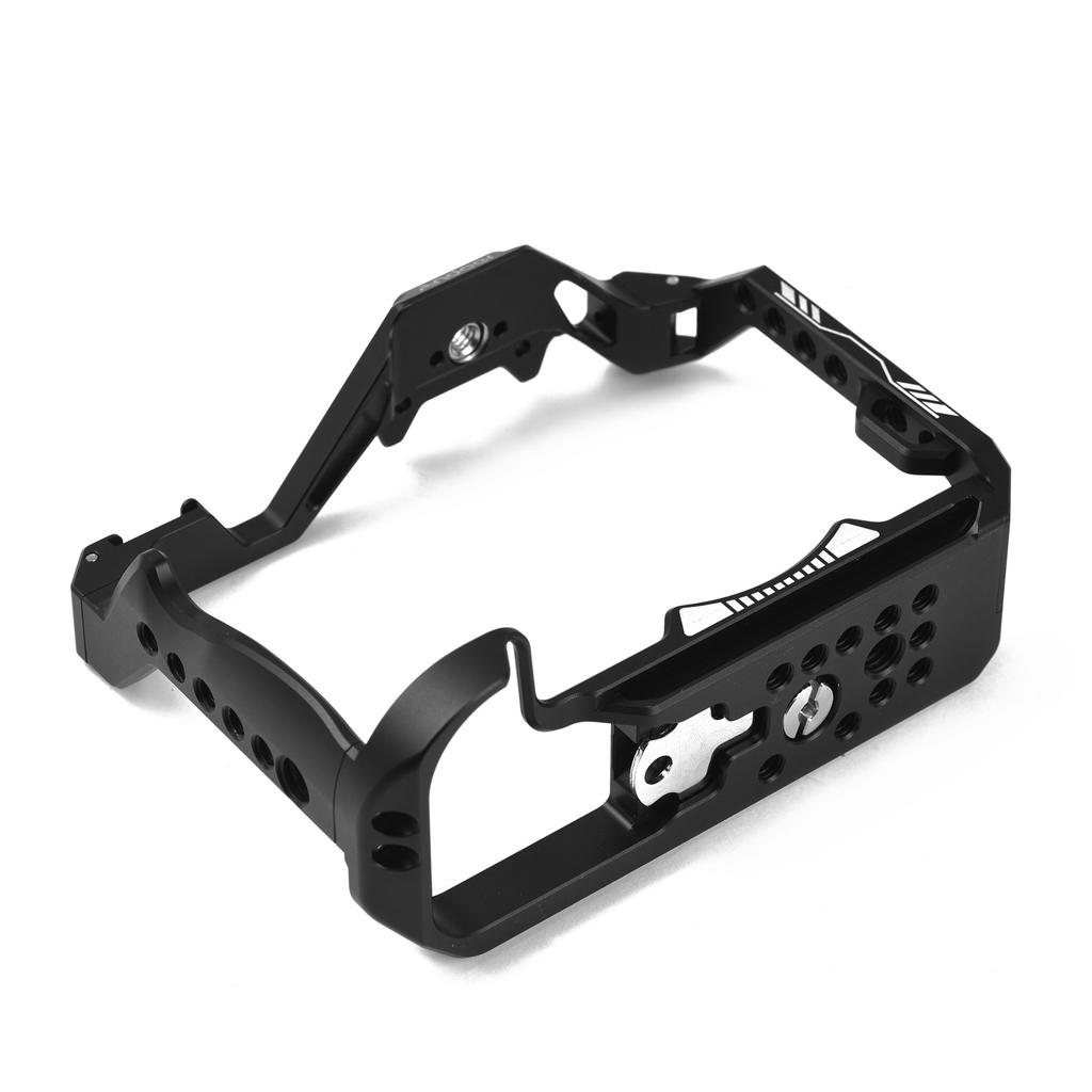 Andoer Camera Cage Video Cage z hliníkové slitiny s držákem Cold Shoe Mnoho 1/4palcových závitů