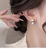 Grey earrings 2026 new popular item, light luxury high-end feeling earrings, female niche temperament commuting autumn and winter earrings