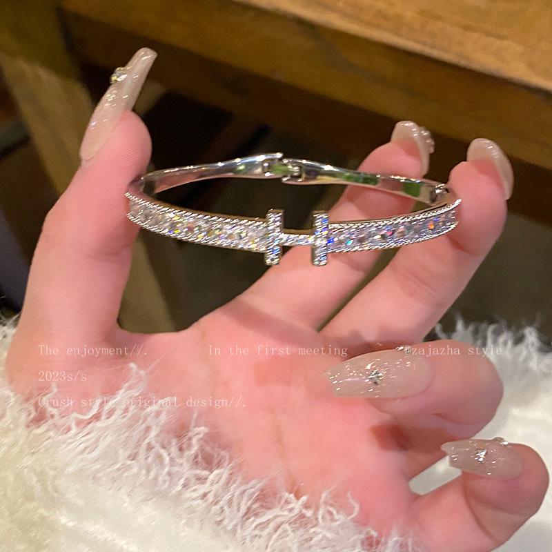 Europejsko-Amerykańska Otwarta Bransoletka Okrągła z Cyrkoniami – Lekko Luksusowa Bransoletka High-End dla Kobiet