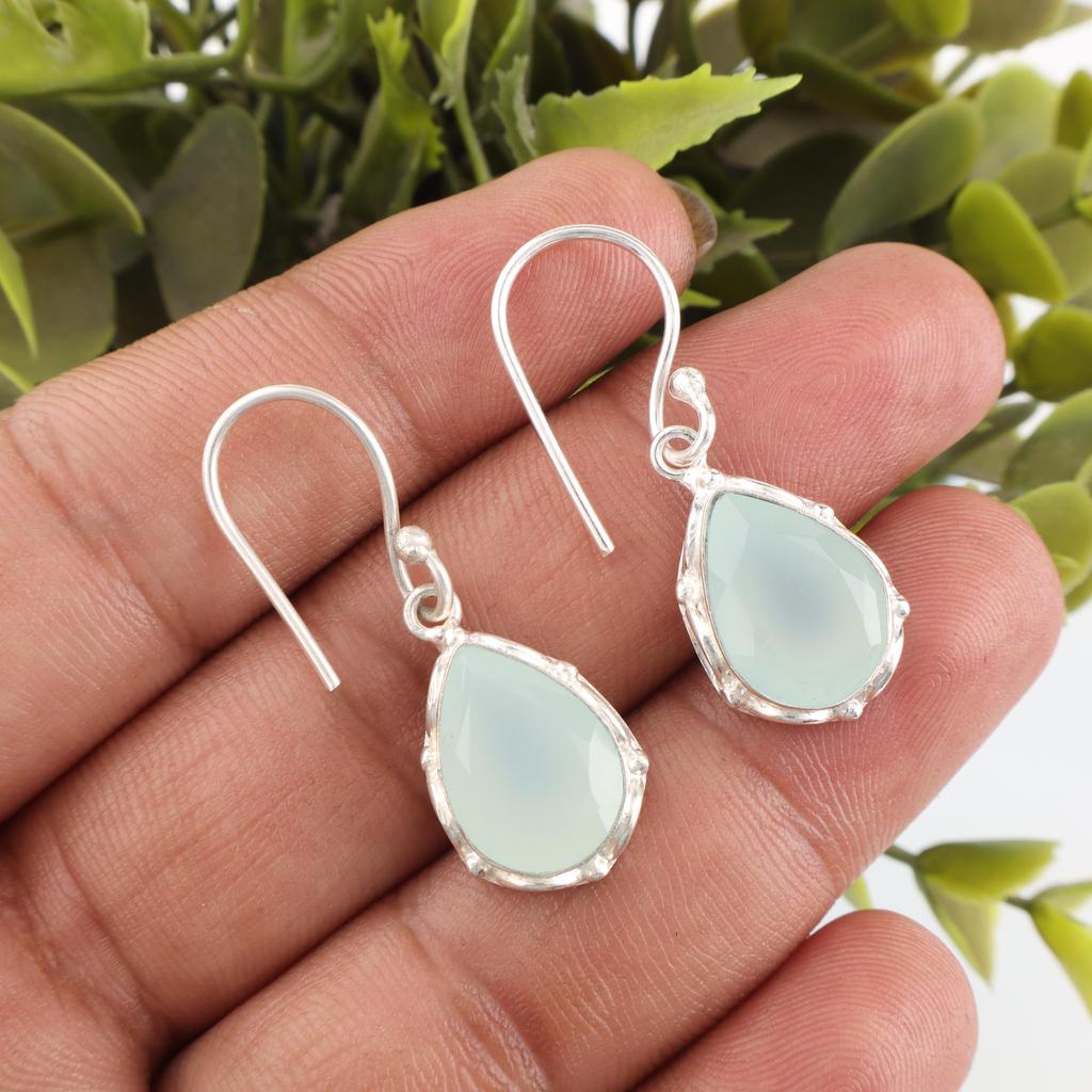 Ohrringe aus Aquamarin-Chalcedon, 925er Sterlingsilber, Edelsteinohrringe, handgefertigtes, zartes Schmuckgeschenk für Sie