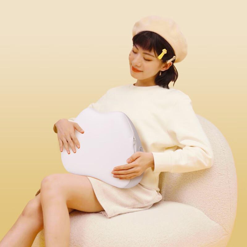 Breo Little Cloud Massage Pillow