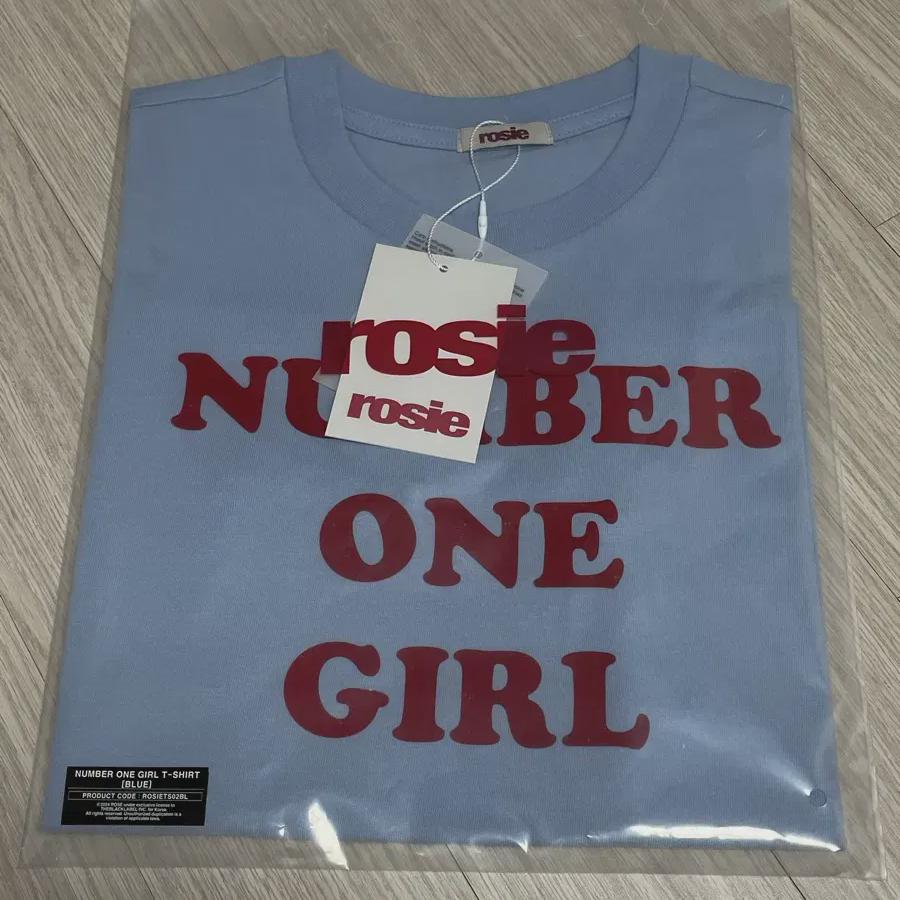 

Футболка для девочки Rose Pop Up Number One синяя