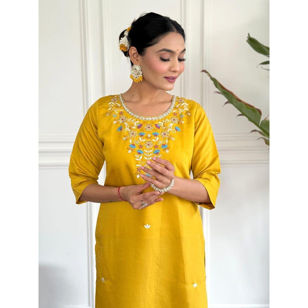 Featuring Beautiful Heavy Suit Set