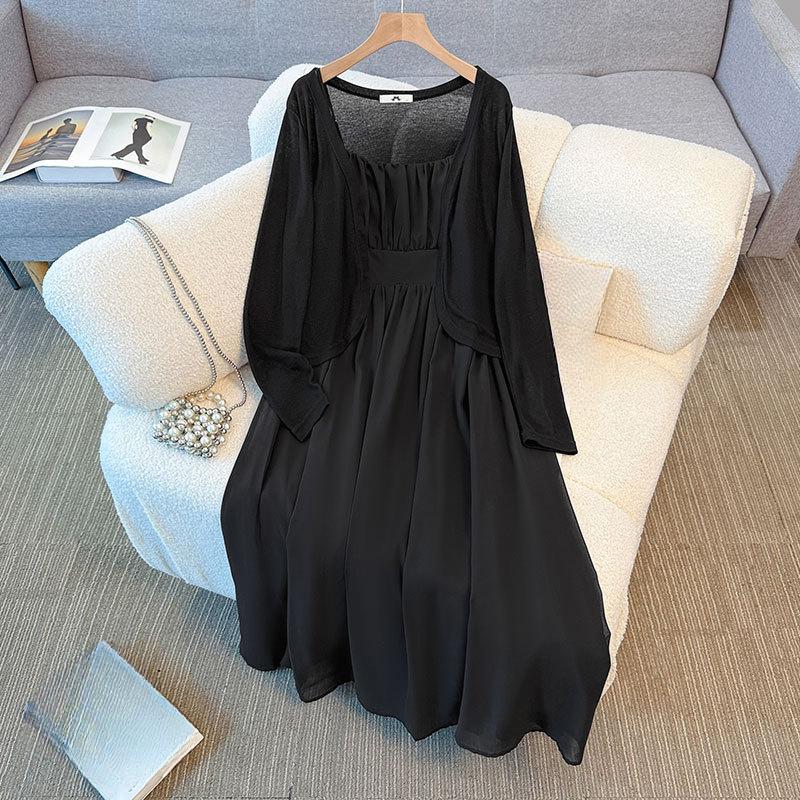 A Two-piece Set of High-end Plus-size Women's Dress with A Halter and Sun Protection Shawl for Summer