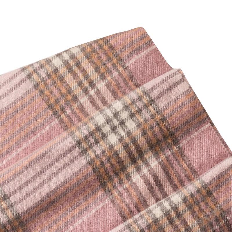 Aisiyalan Skin-Friendly Plaid Scarf